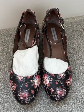 Tabitha Simmons Black Floral Ankle-Strap Pumps